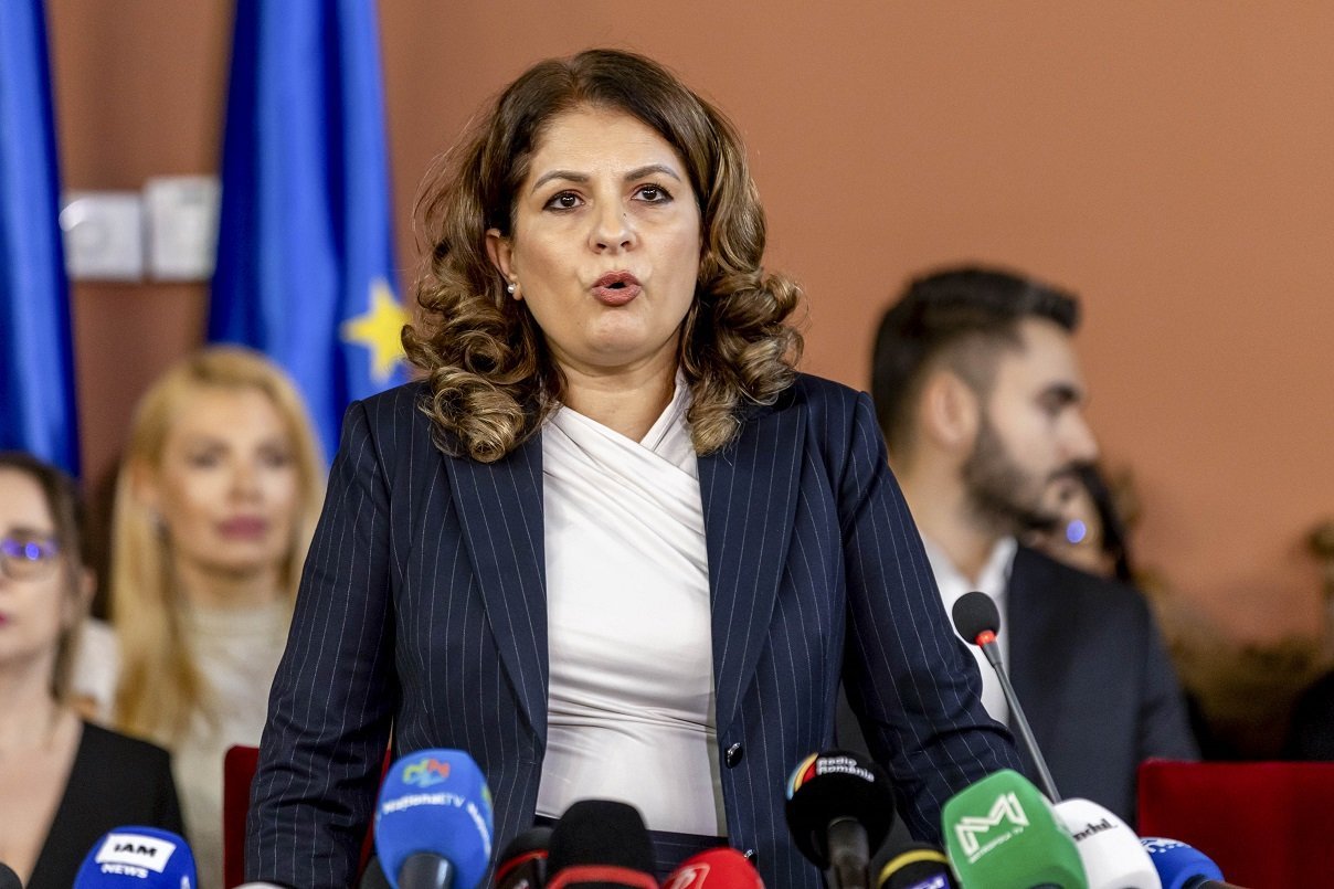 Val de procese rapide împotriva Guvernului, cu termene stabilite de pe o zi pe alta, în urma efectului „M-a sunat Lia”