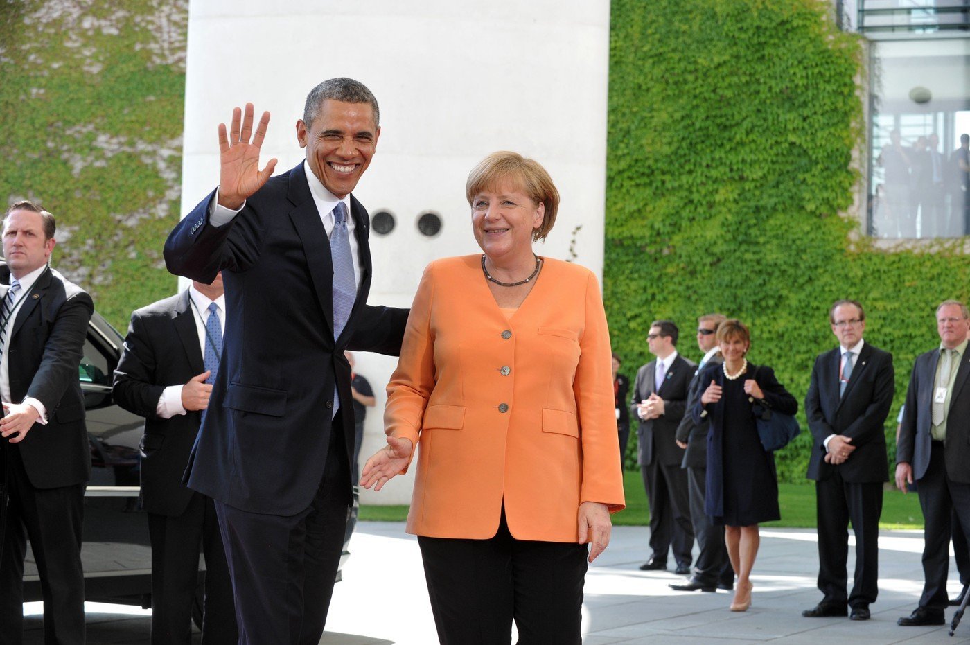 Spionaj german a interceptat telefonul lui Barack Obama fără aprobare, timp de ani (ZEIT)