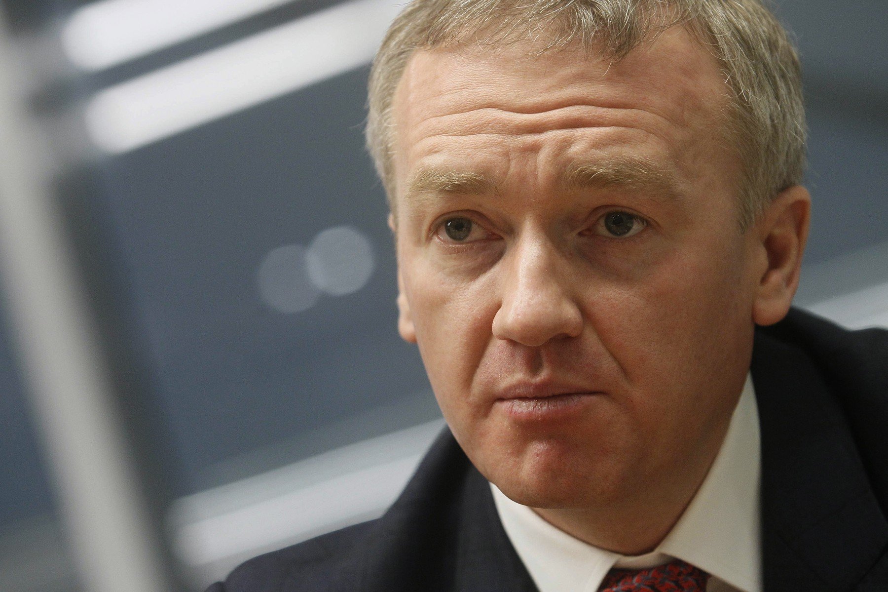 Elitele elitelor în criză: mistere și decese în cercurile înalte ale Rusiei în contextul războiului din Ucraina Într-un moment în care războiul din Ucraina continuă să zdruncine geopolitica lumii, în culisele Rusiei, tensiunile și conflictele de putere devin tot mai vizibile