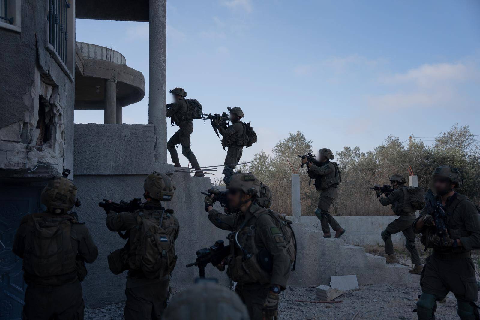 Israelul se confruntă cu o criză ascendentă în rândul militarilor săi, numărul cazurilor de tulburări de stres posttraumatic (PTSD) și sinucideri în rândul trupelor înregistrând o creștere alarmantă după conflictul de doi ani în Gaza