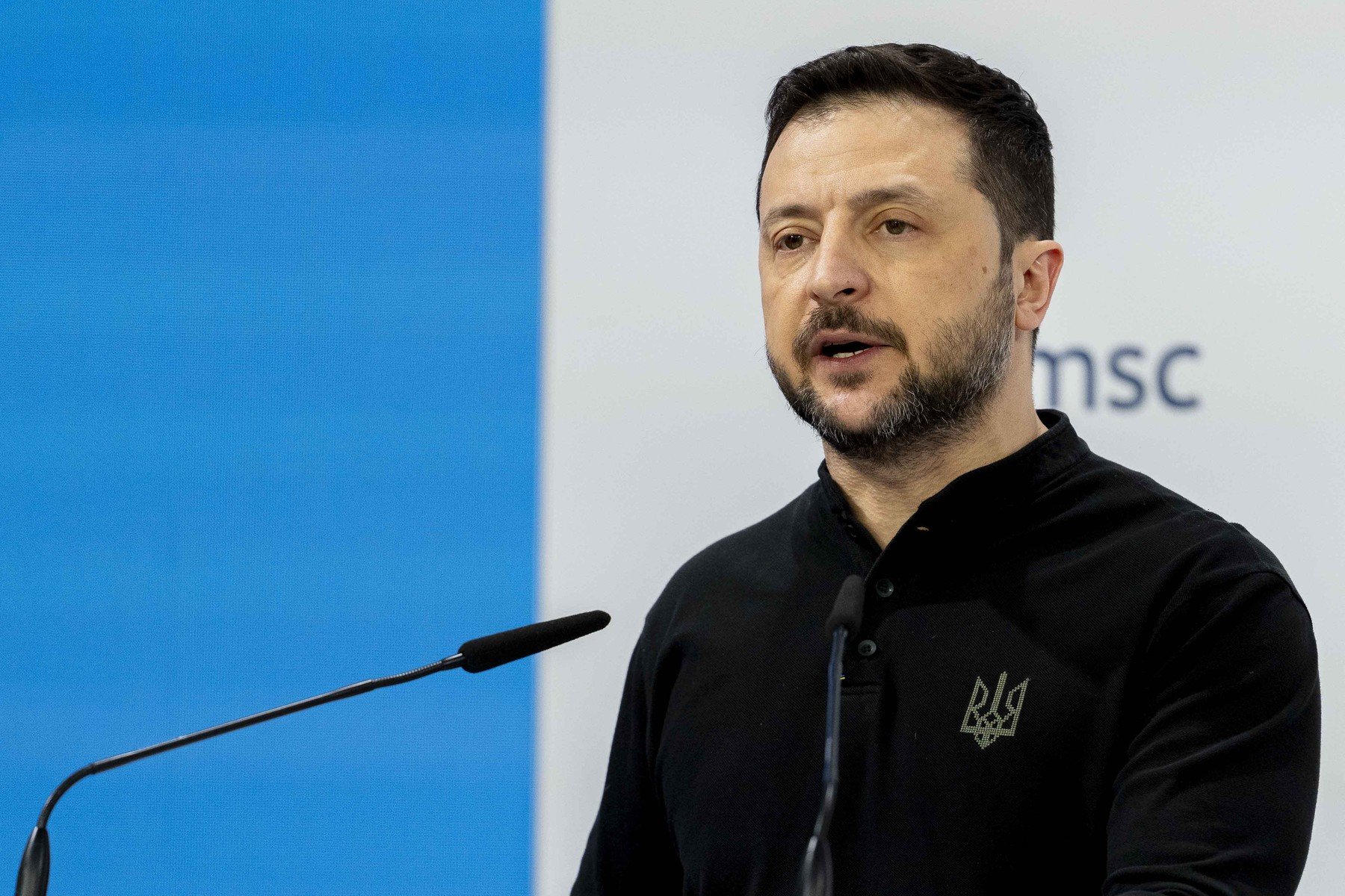 Ucraina își propune aderarea la Uniunea Europeană în 2027, în speranța unui viitor mai sigur și mai stabil Președintele ucrainean Volodimir Zelensky anunță planuri ambițioase de integrare europeană, vizând aderarea țării sale la Uniunea Europeană în doar patru ani, în contextul tensionat al războiului declanșat de Rusia în urmă cu aproape un an