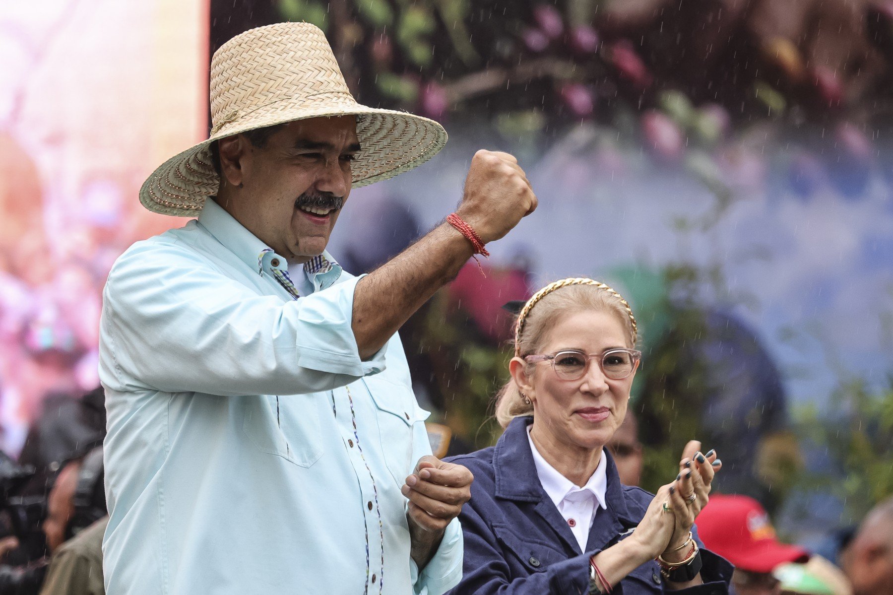 Primă Doamnă sau Lider, Cilita Maduro rămâne o figură influentă în politica Venezueliană după mai bine de trei decenii De mai bine de zece ani, soția președintelui venezueian Nicolás Maduro se află în centrul scenei politice naționale, fiind considerată una dintre cele mai influente personalități din Venezuela, chiar dacă formal nu deține un mandat oficial de conducere