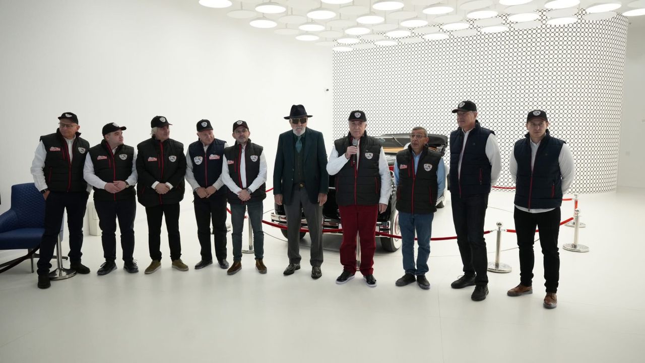 România intră în competiția internațională a raliurilor: premiere istorice la Raliul Monte Carlo Pentru prima dată în istoria sa, România va fi reprezentată oficial în cadrul unuia dintre cele mai prestigioase și cunoscute raliuri de regularitate din lume: Raliul Monte Carlo