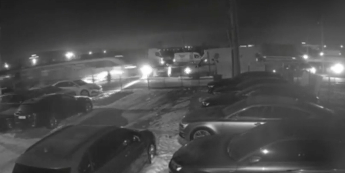 Un accident rutier soldat cu pagube materiale și răni grave a avut loc marți seară în zona București Progresu
