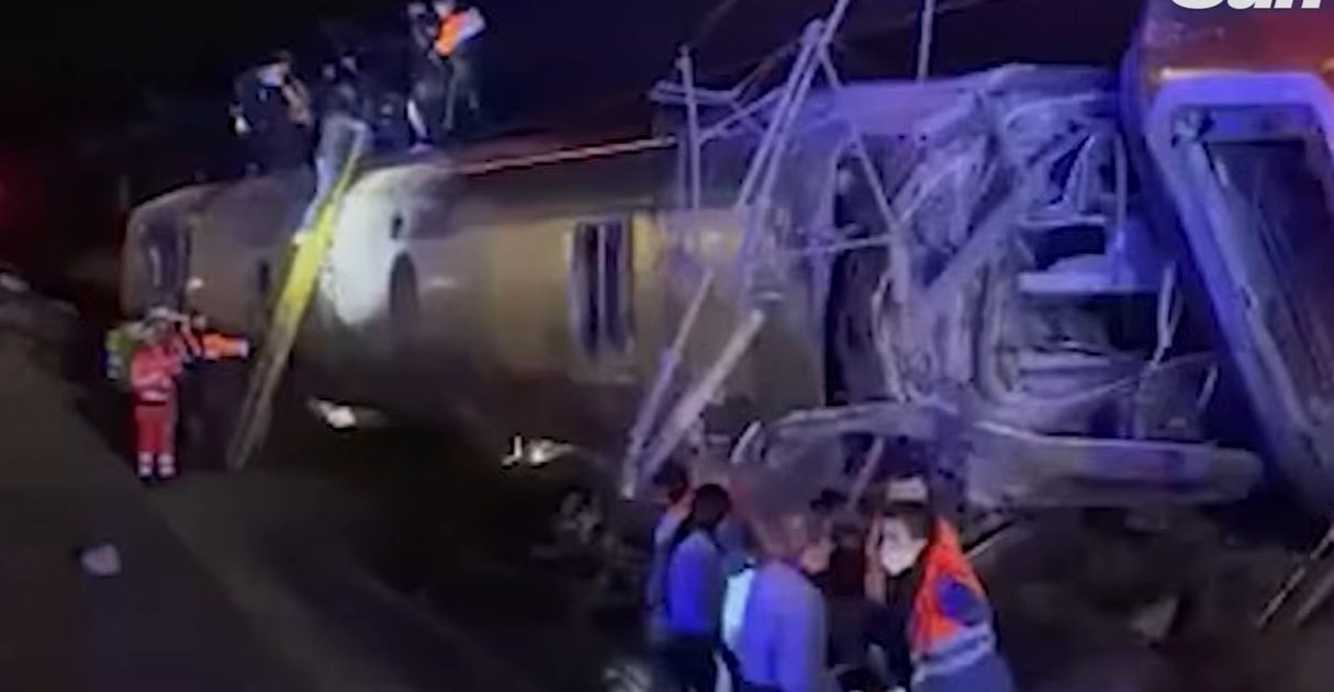 Un tragic accident feroviar a zguduit Spania duminică, când un tren de mare viteză a deraiat în regiunea Der (~Derrame), situată în nord-vestul țării, soldându-se cu cel puțin 40 de morți și numeroși răniți