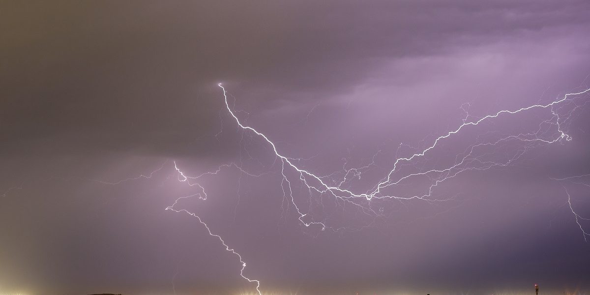 vreme-fulgere.jpg - ReporterUrban