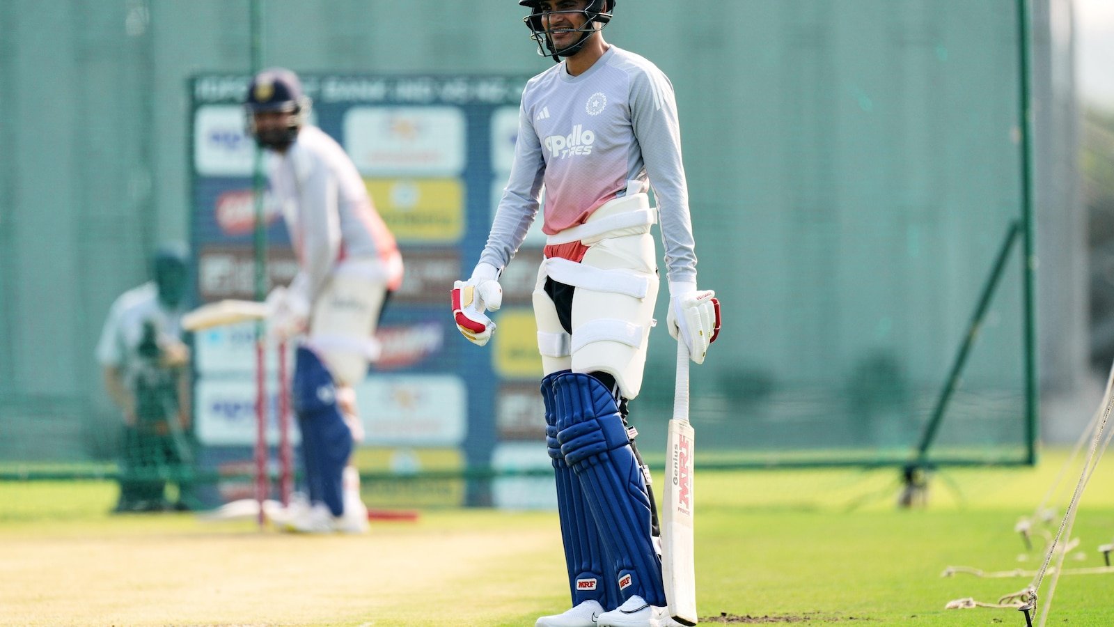 India își deschide sezonul ODI cu o victorie în fața Noii Zeelande Într-un meci inaugural plin de emoție, echipa de cricket a Indiei, condusă de căpitanul Shubman Gill, a decis să joace în apărare în fața Noii Zeelande în prima partidă din seria de trei meciuri One Day International (ODI), desfășurată pe stadionul Baroda Cricket Association