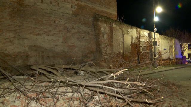 zid-cazut.png - ReporterUrban