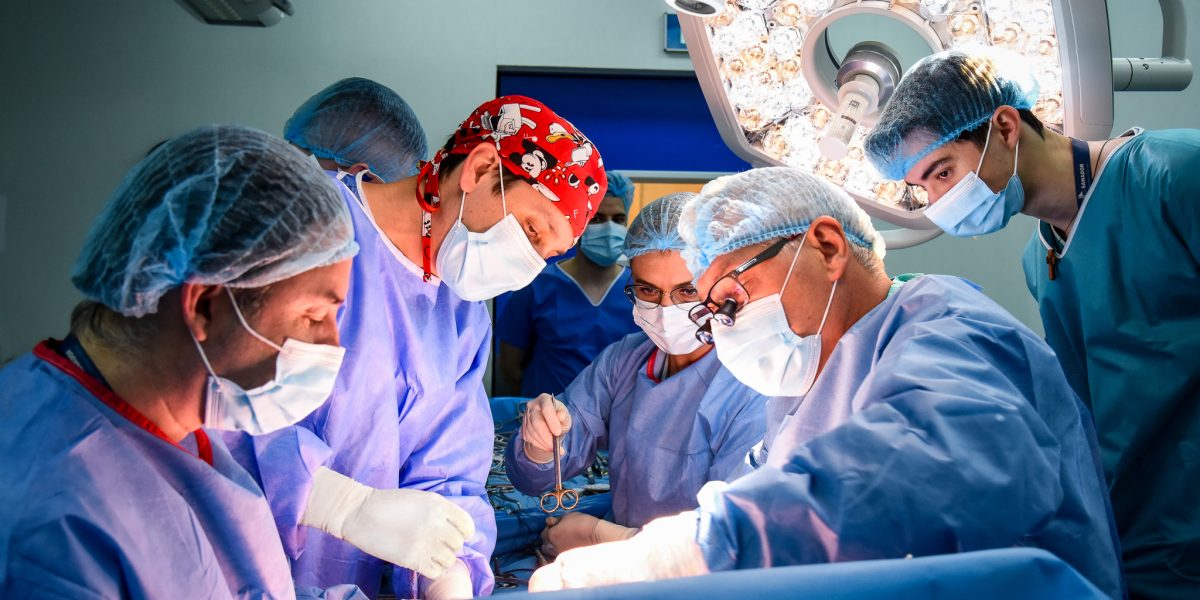 02_SANADOR-aniverseaza-25-de-ani.jpg - ReporterUrban