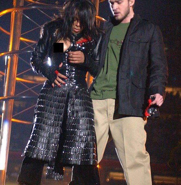 106081109-15525105-image-a-1_1770158514740.jpg - ReporterUrban