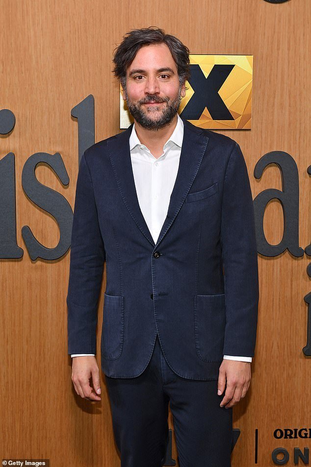 Josh Radnor, star din „How I Met Your Mother”, a devenit tată Josh Radnor, cunoscut pentru rolul său iconic în serialul „How I Met Your Mother”, a anunțat cu bucurie că el și soția sa, Jordana Jacobs, au devenit părinți pentru prima dată