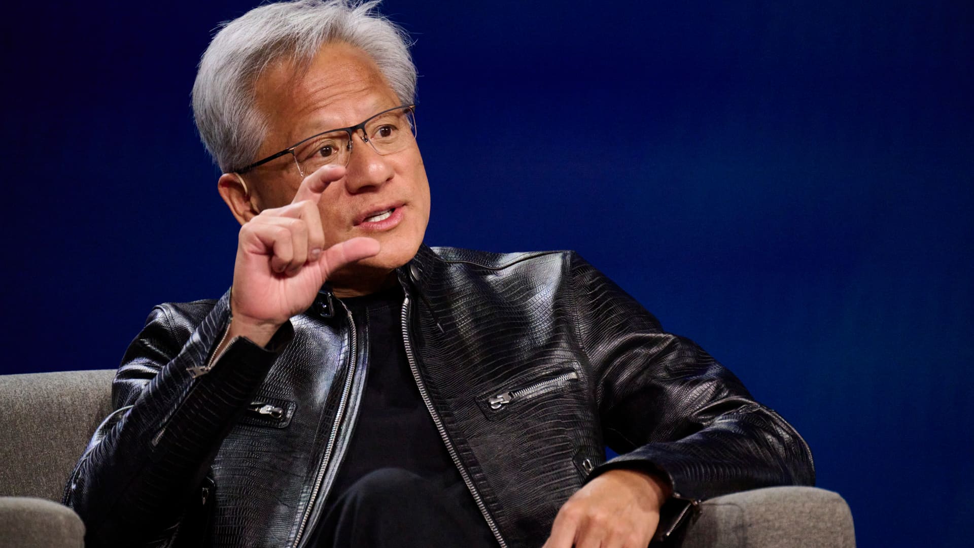 Nvidia și AMD în criză: Impactul asupra pieței de tehnologie Acțiunile Nvidia și AMD au fost afectate semnificativ în urma anunțurilor recente privind performanțele financiare