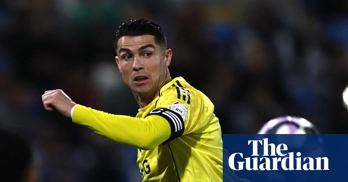 Ronaldo în centrul scandalului din Liga Pro Saudiă: Tensiuni și speculații Cristiano Ronaldo, vedeta incontestabilă a Ligii Profesioniste Saudite, s-a aflat din nou în atenția lumii fotbalului, însă nu pentru realizările sale de pe teren
