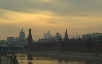 2560px-Ministry_of_Foreign_Affairs_building_Moscow_Kremlin_and_Moscow_International_Business_Center.jpeg - ReporterUrban
