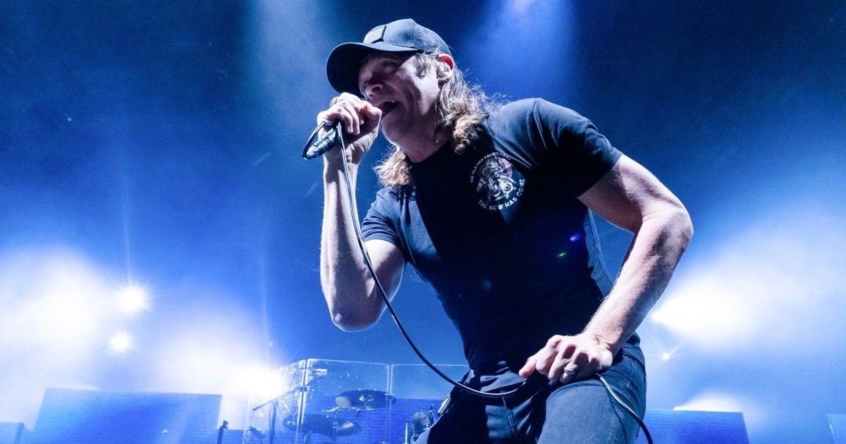 Brad Arnold, solistul trupei 3 Doors Down, a murit la 47 de ani Brad Arnold, solistul și cofondatorul trupei rock 3 Doors Down, a decedat sâmbătă, la vârsta de 47 de ani