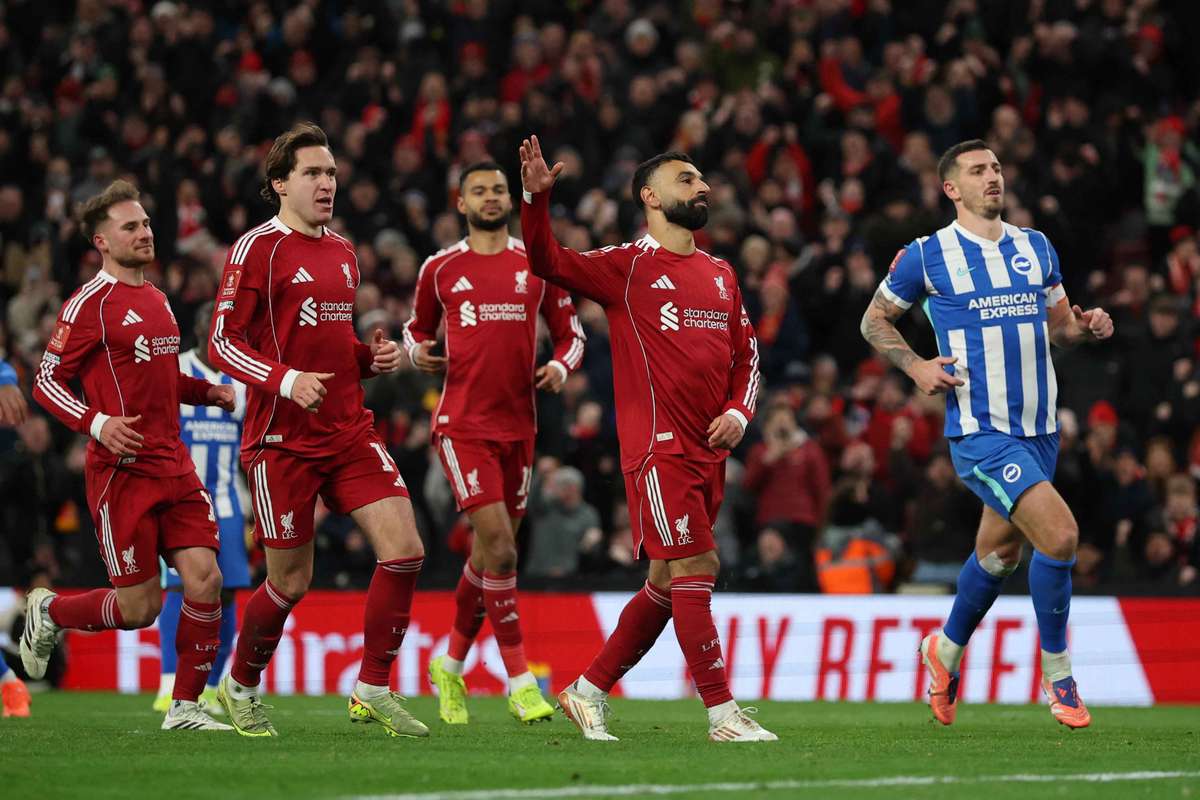 Weekend fotbalistic de senzație în Europa: Real Madrid și Liverpool strălucesc Real Madrid continuă să fascineze, reușind a opta victorie consecutivă în La Liga, după un triumf zdrobitor, 4-1, în fața celor de la Real Sociedad