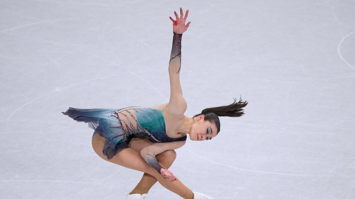 Astăzi, sportul de iarnă captivează România Ziua de astăzi promite emoții intense pentru toți iubitorii sporturilor de iarnă, cu un program bogat de competiții pe diverse discipline