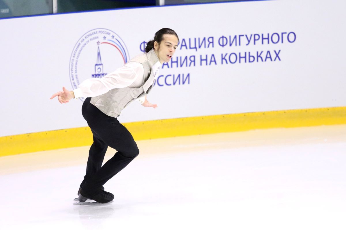 Muzica la Olimpiada de la Milano Cortina: Rusul Petr Gumennik dansează vals!