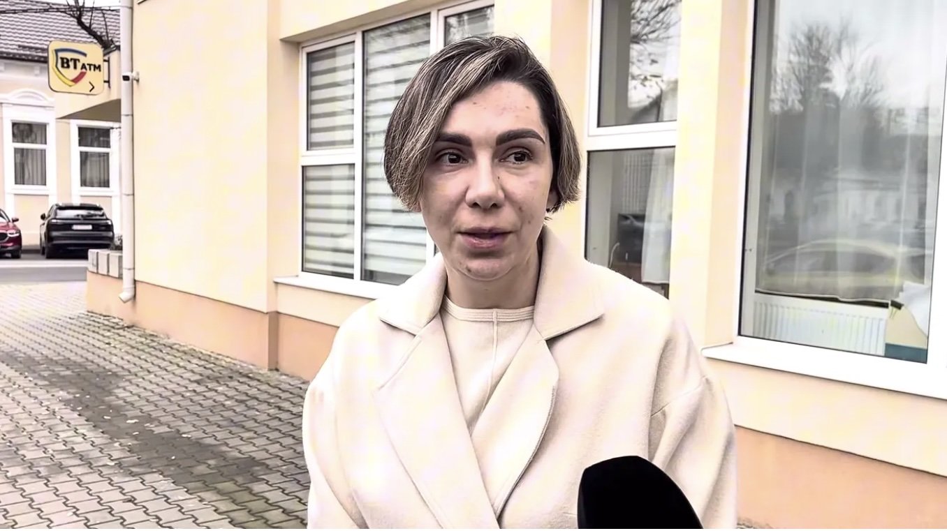 Magistrați din Sibiu au dispus arest preventiv pentru 30 de zile pentru partenera lui Adrian Kreiner, acuzată că a învățat o femeie să își omoare mama