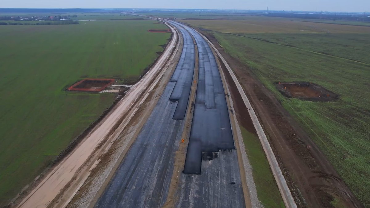 Progres semnificativ pe șantierul autostrăzii A0 Nord, lotul 3, construit de o firmă chineză Lucrările pe lotul 3 al autostrăzii A0 Nord, segment crucial ce leagă Bucureștiul de infrastructura rutieră către estul țării, avansează cu pași repezi