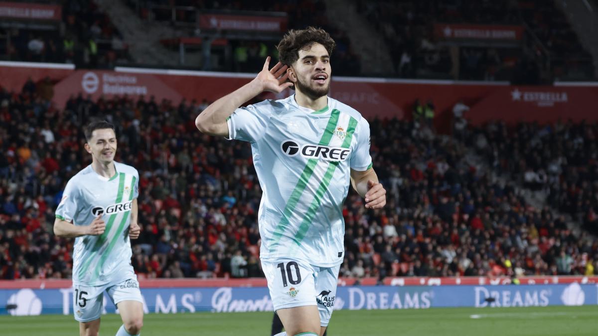 Abde lidera en Son Moix a un Betis lanzado