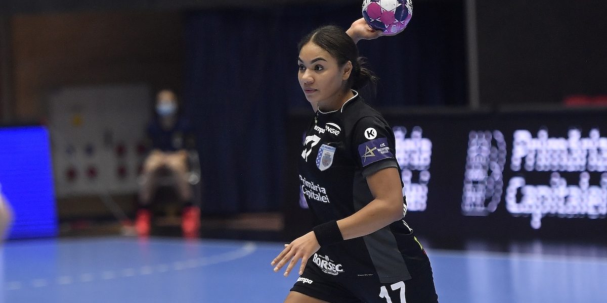 Elizabeth-Omoregie_INQUAM_Photos_Alex-Nicodim_.jpg - ReporterUrban