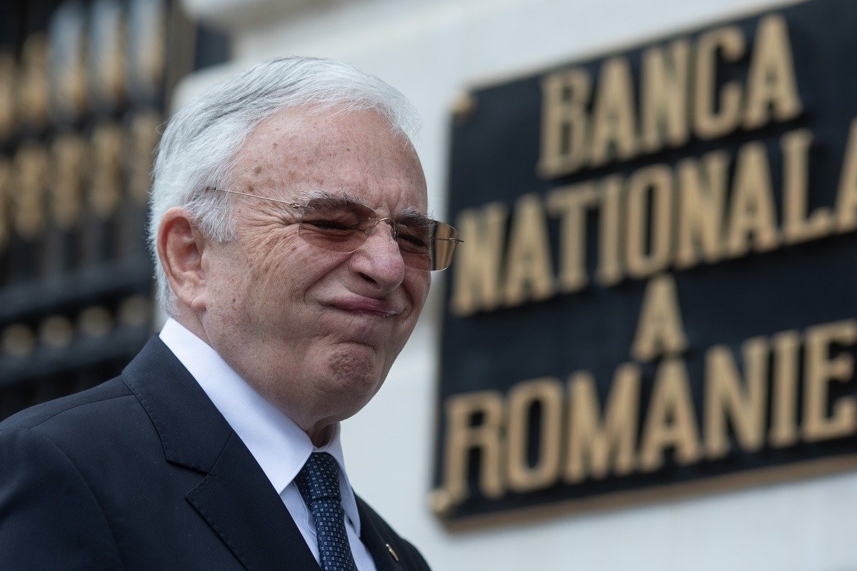 Guvernatorul Băncii Naționale a României, Mugur Isărescu, a lansat un avertisment clar și direct în privința politicilor fiscale adoptate de autorități, subliniind pericolul unor creșteri economice obținute pe baza facilităților fiscale pe termen lung