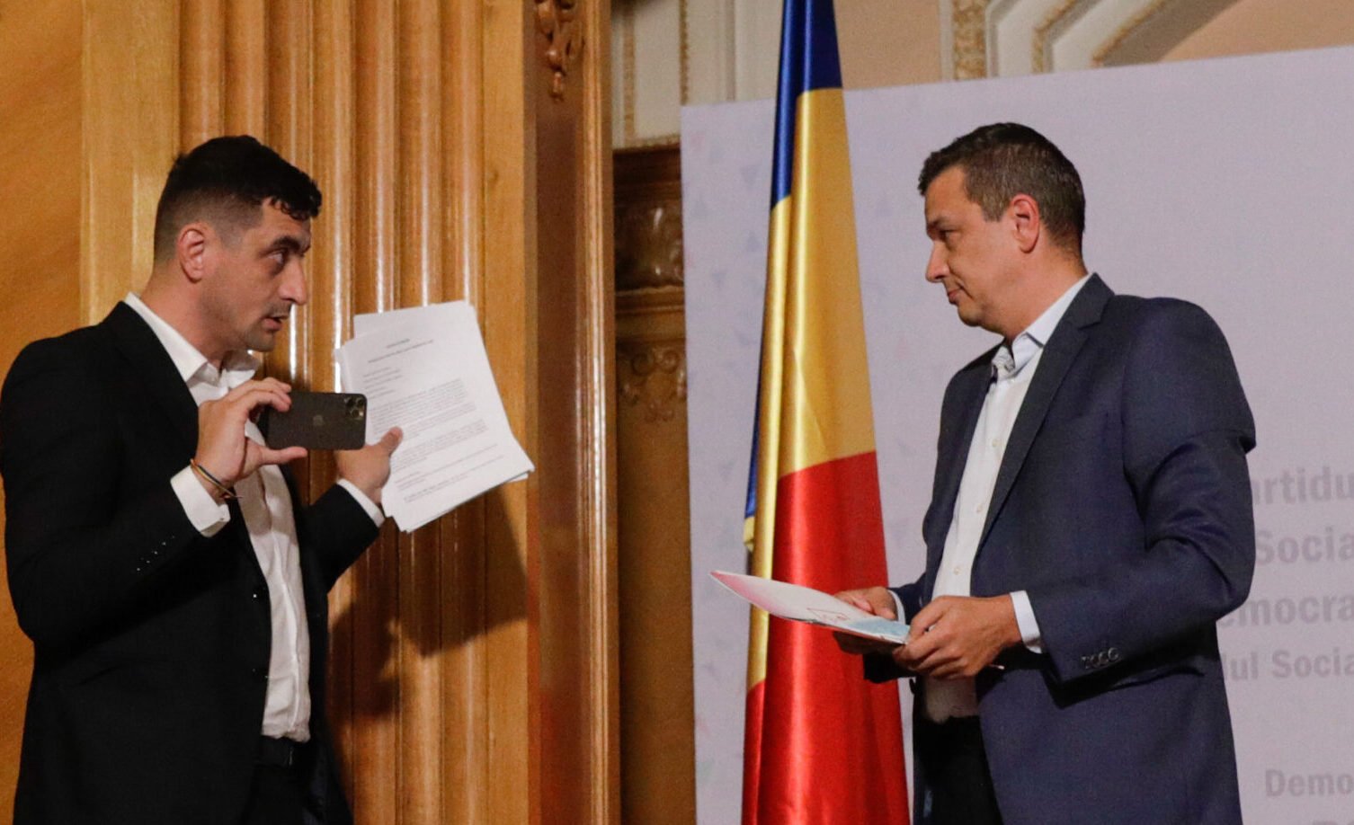 Primarul PSD din Buzău avertizează despre direcția politică a PSD: posibilă alianță cu AUR Situația politică din România pare să intre într-o nouă etapă, după declarațiile făcute de primarul PSD al Buzăului, Constantin Toma