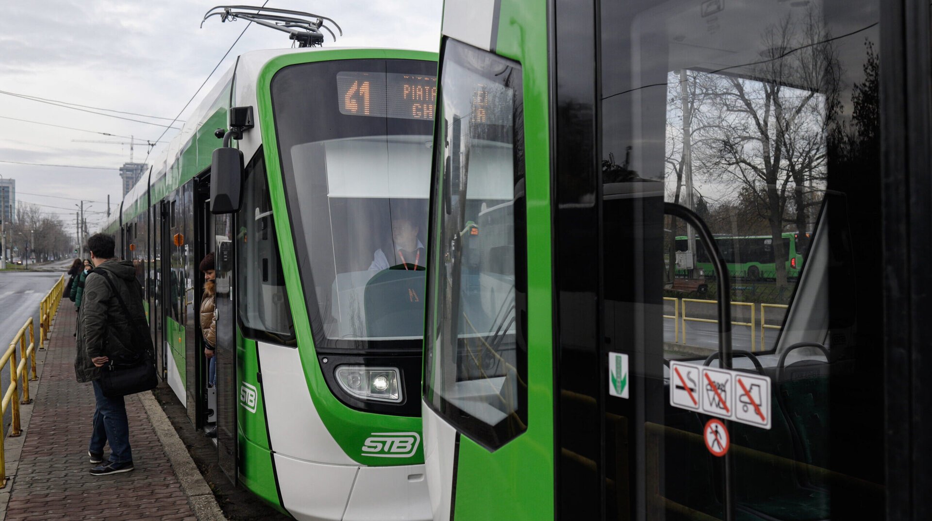 Primăria Municipiului București a clarificat situația privind gratuitatea transportului pentru pensionari, după apariția unor informații contradictorii în presă