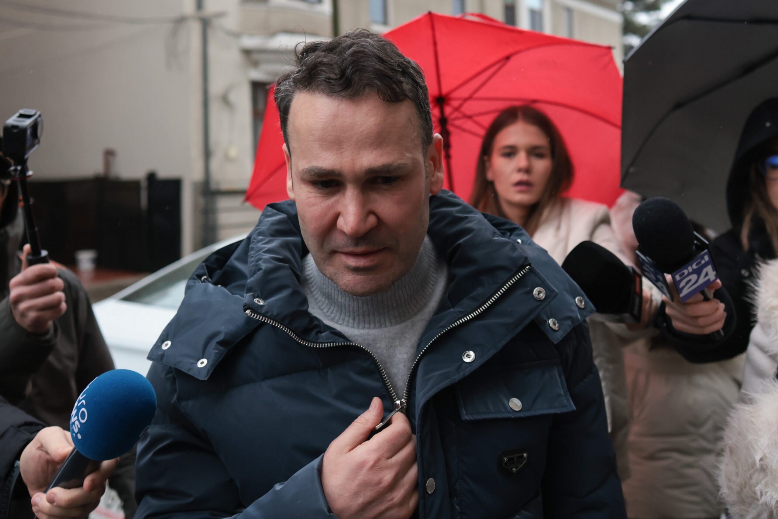 Robert Negoiță contestă controlul judiciar și își dorește revenirea la Primăria Sectorului 3 Primarul Sectorului 3, Robert Negoiță, a făcut un pas curajos în încercarea de a-și redobândi poziția de șef al administrației locale, contestând măsura controlului judiciar dispusă de procurorii Direcției Naționale Anticorupție (DNA)