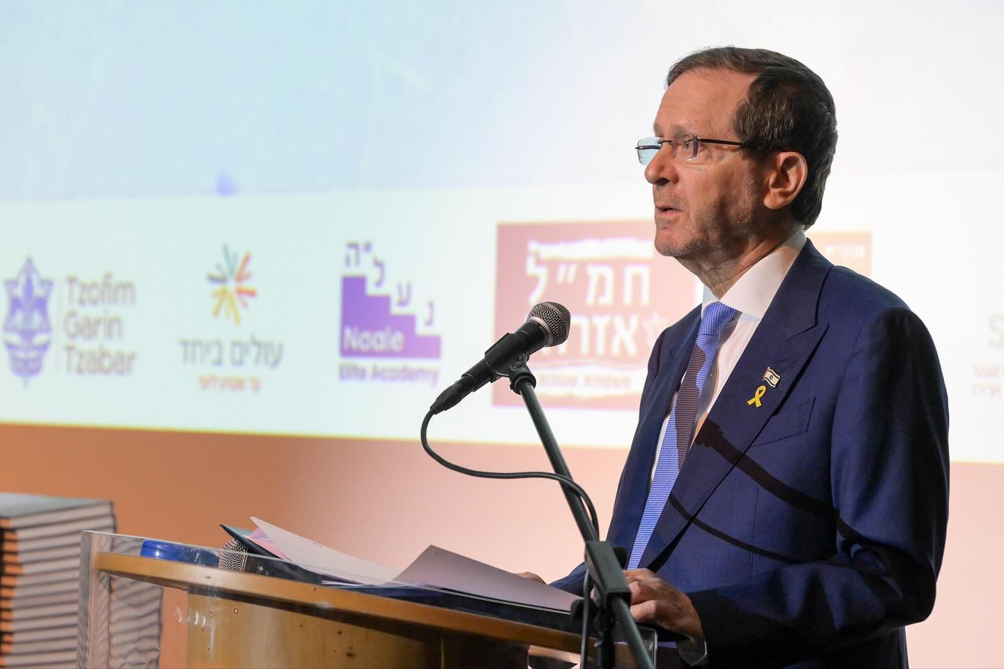 Guvernul australian respinge solicitările de arestare a președintelui israelian Isaac Herzog în timpul vizitei oficiale Canberra a dat un semnal clar în ceea ce privește relațiile diplomatice cu Israelul, respingând joi orice posibilitate de arestare a președintelui Isaac Herzog, aflat într-o vizită oficială în Australia