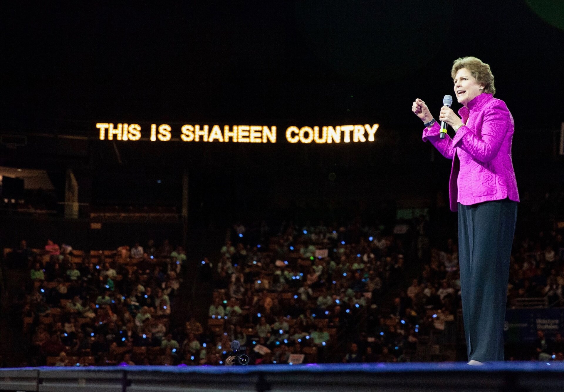 România trebuie să continue să considere Statele Unite ale Americii ca un partener de încredere și un aliat strategic, a transmis miercuri senatoarea americană Jeanne Shaheen, membră a delegației bipartizane a Congresului SUA care a efectuat o vizită oficială în țara noastră în urmă cu câteva zile