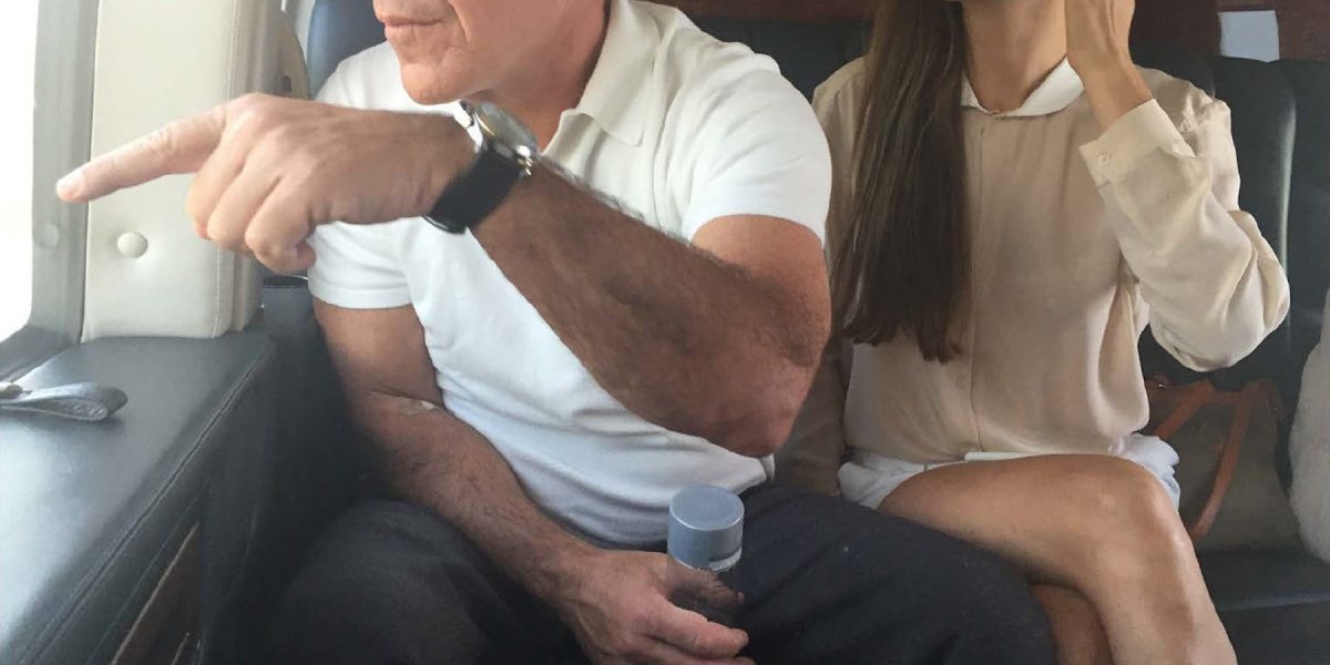 Jeffrey-Epstein-si-o-femeie.jpg - ReporterUrban