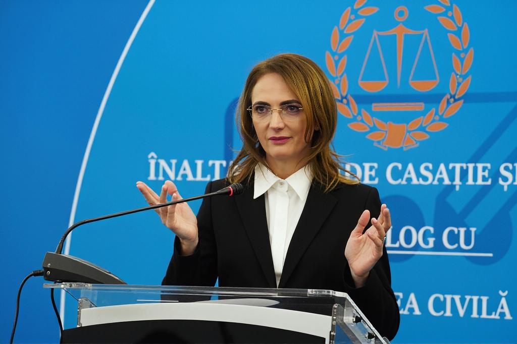 Lia Savonea, maestra aparențelor și a formalismului în Justiție Lia Savonea, actuala președintă a Înaltei Curți de Casație și Justiție, continuă să fie o figură controversată în spațiul juridic românesc