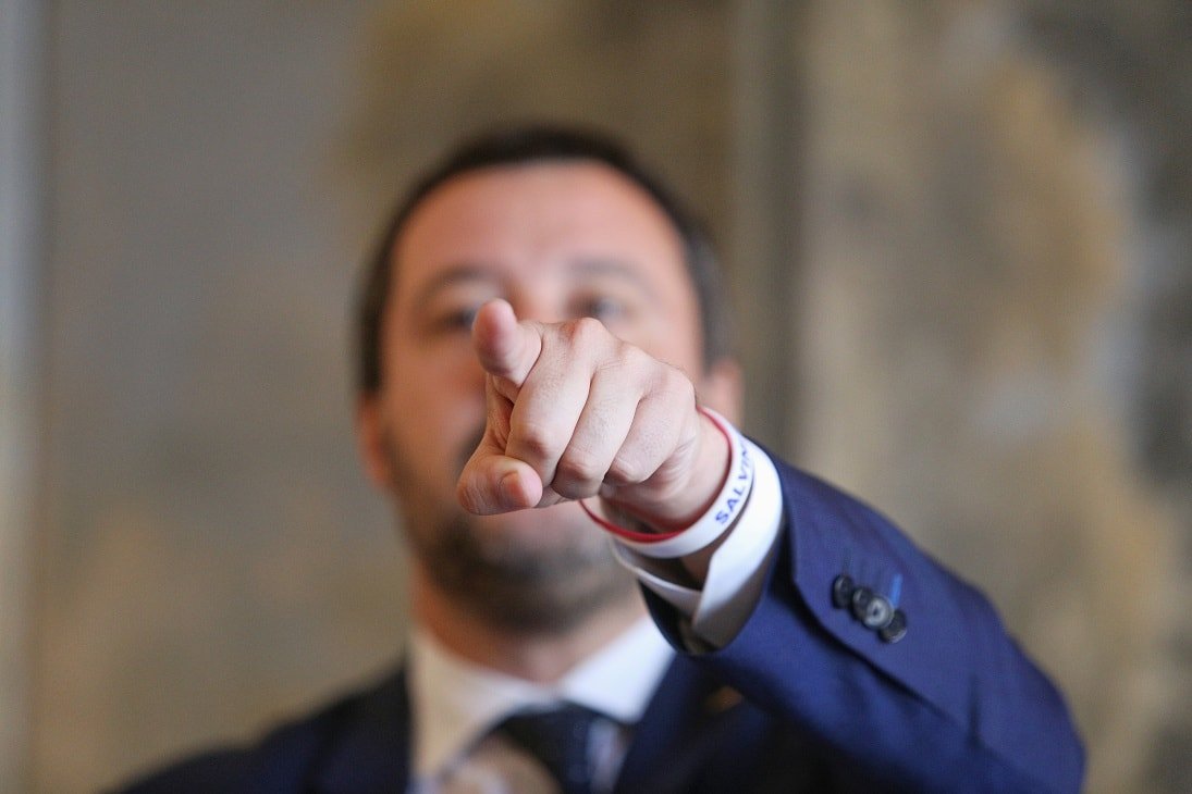 Dimensiunea sabotajului pedepsit de întârzierea trenurilor în Italia: un nou episod de instabilitate în contextul Jocurilor Olimpice Zilele admit, în mod neplăcut, că evenimentele sportive internaționale atrag nu doar interesul fanilor și mediatizarea succeselor, ci și actele de sabotaj care perturbă normalitatea unor incidente de această natură