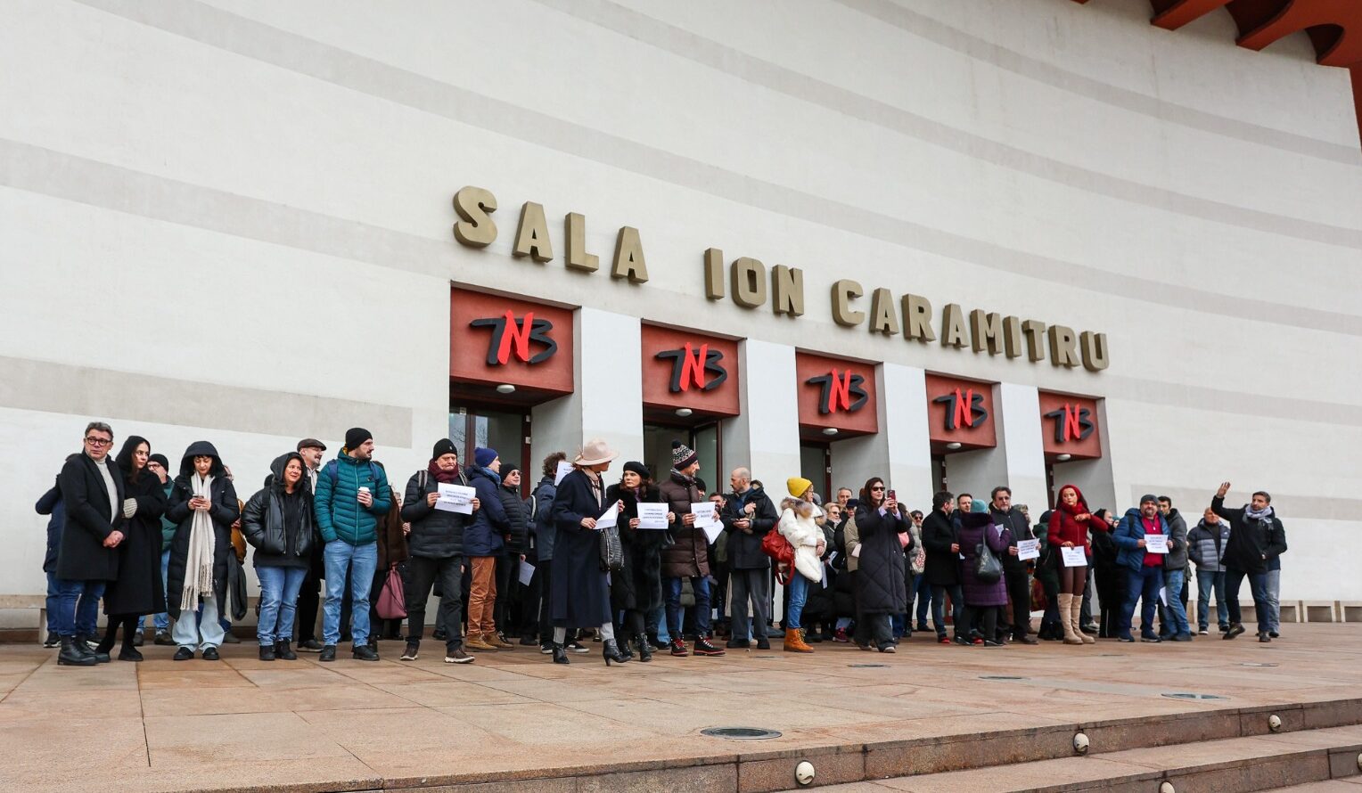 Sindicatul Actorilor de la TNB solicită demisia ministrului Culturii, Andras Demeter