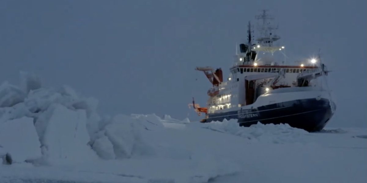 Nava-de-cercetare-Polarstern-e1770496342343.jpg - ReporterUrban