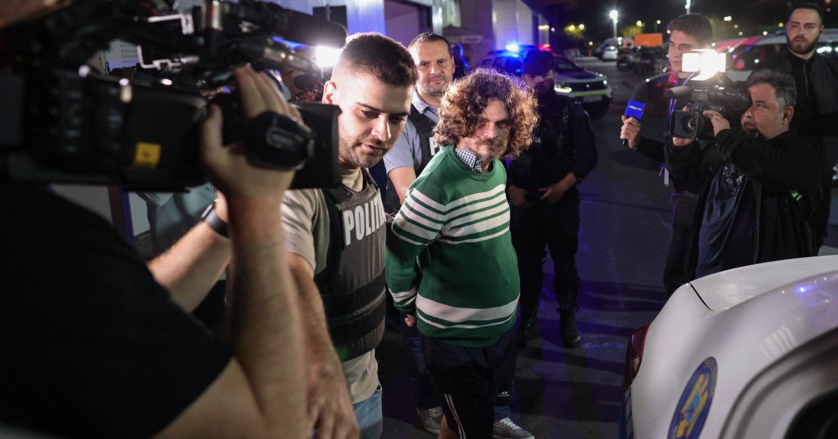 Kristof Lajos, cunoscut ca „antrenorul de genii”, condamnat definitiv pentru viol București, 12 octombrie – Kristof Lajos, bărbatul de 39 de ani, cunoscut pentru inițiativele sale de educație pentru copii din medii defavorizate, a fost condamnat definitiv la 7 ani și 10 luni de închisoare pentru viol asupra unui minor