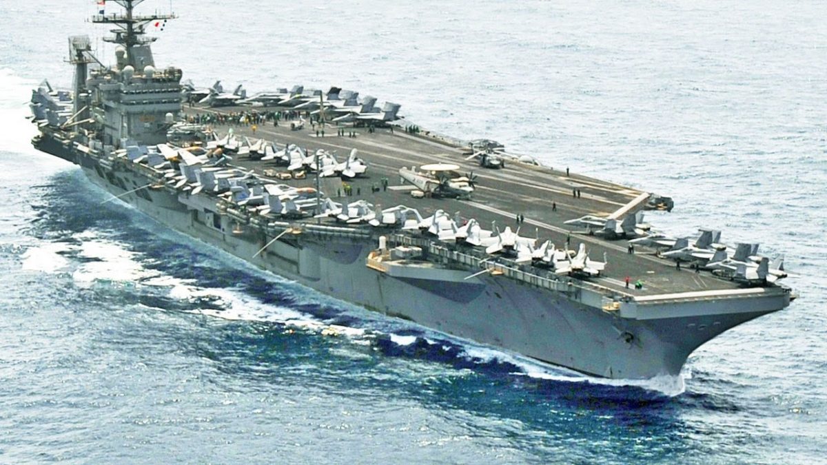 Ali Khamenei, liderul suprem al Iranului, a lansat recent o avertizare dură privind prezența militară a Statelor Unite în Golf, declarând că portavionul american desfășurat în această regiune ar putea fi scufundat în cazul unui conflict