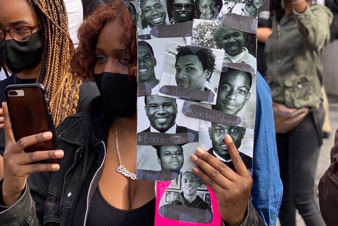 Președintele Statelor Unite, Donald Trump, a marcat miercuri momentul dedicat Lunii Istoriei Negre printr-o recepție la Casa Albă, în timp ce atmosfera din America rămâne tensionată din cauza incidentelor recente și a implicării președintelui în controverse rasiale