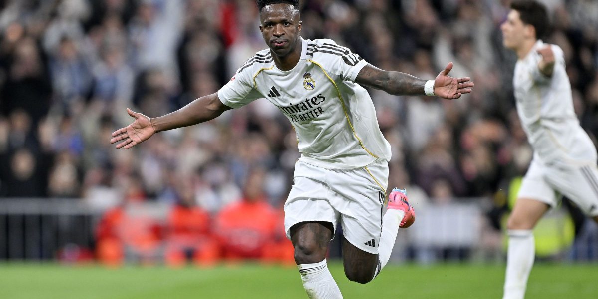 Real Madrid - Real Sociedad 4-1 | "Galacticii" au ajuns la 8 victorii consecutive în La Liga și pun mare presiune pe Barcelona