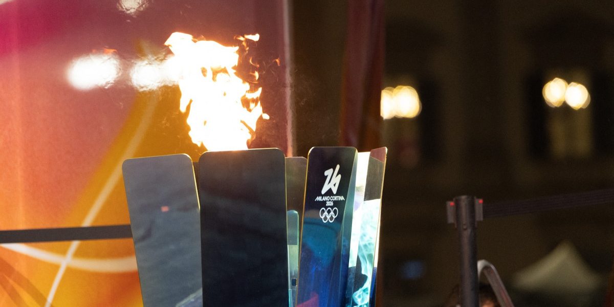 aD02MzAmemM9MSZoYXNoPTVhZjAwMGQ4OWJhZDljY2QzNDQ0OWRhOTkzZjUyZTg0.thumb_.jpg - ReporterUrban