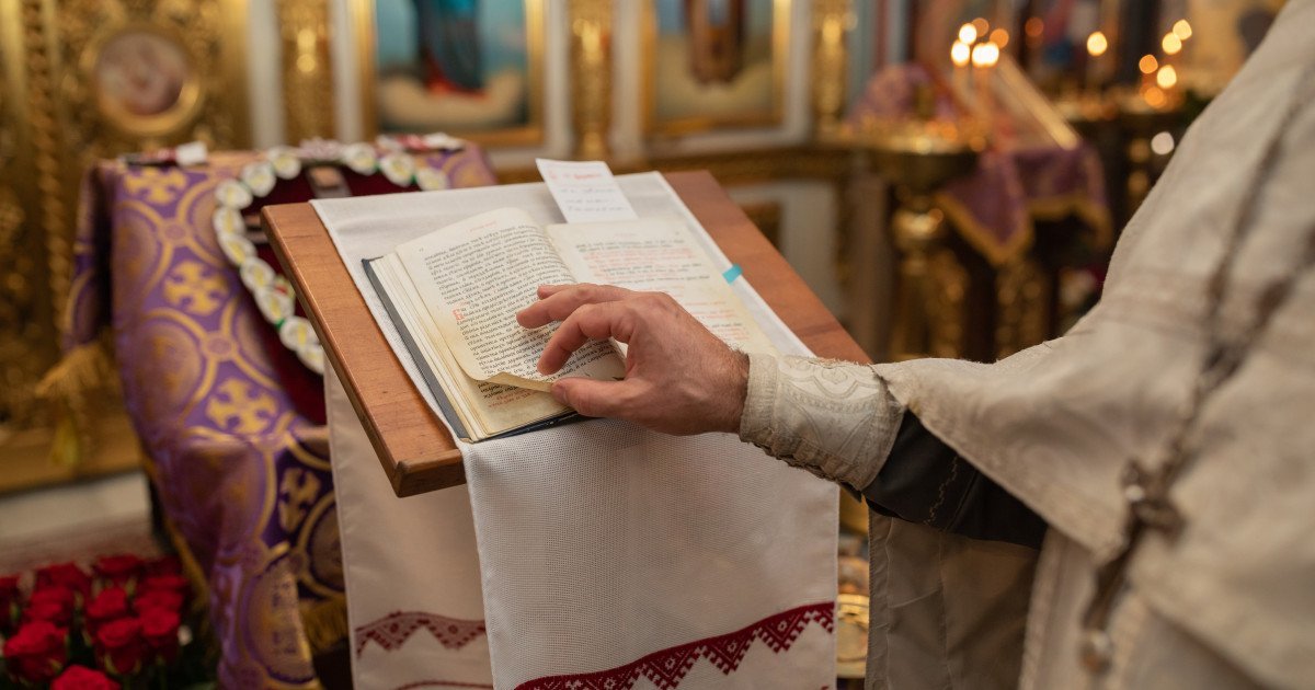 Sfântul Haralambie, protectorul împotriva bolilor, sărbătorit pe 10 februarie Pe 10 februarie, comunitățile ortodoxe din România se pregătesc să celebreze ziua Sfântului Haralambie, o figură venerată pentru puterea sa de a aduce sănătate și alinare