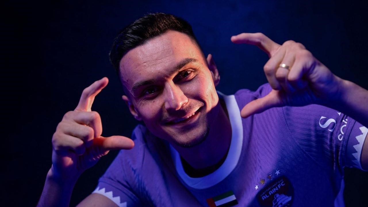 Adrian Șut, provocare în Emirate Mijlocașul defensiv Adrian Șut, în vârstă de 26 de ani, a făcut recent pasul spre Al-Ain, campioana din Emiratele Arabe Unite, după o perioadă fructuoasă petrecută în Liga 1