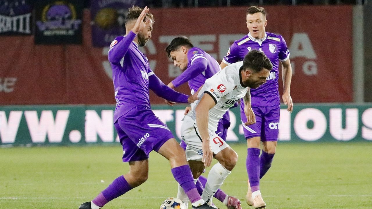 Duelul de la Pitești: FC Argeș întâlnește Hermannstadt Astăzi, de la ora 17:00, FC Argeș va înfrunta pe Hermannstadt într-un meci vital pentru ambele echipe în Superliga
