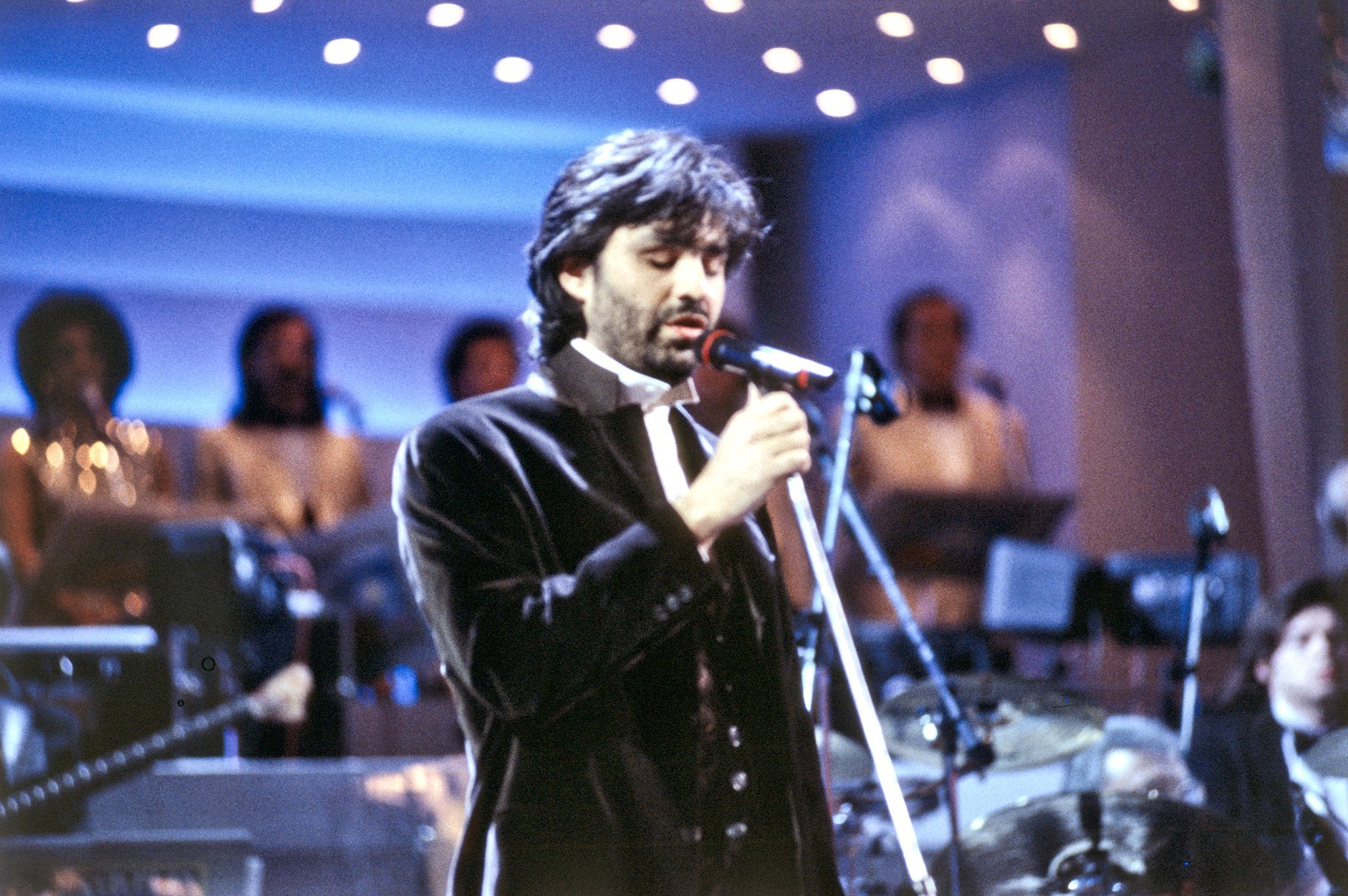 Andrea Bocelli: Povestea impresionantă a vieții fără vedere