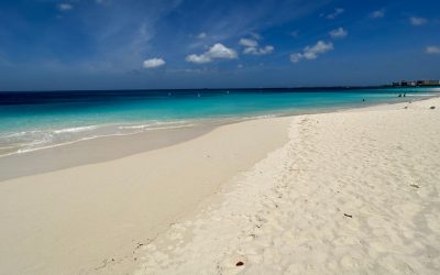 aruba-eagle-beach-sand.jpg - ReporterUrban