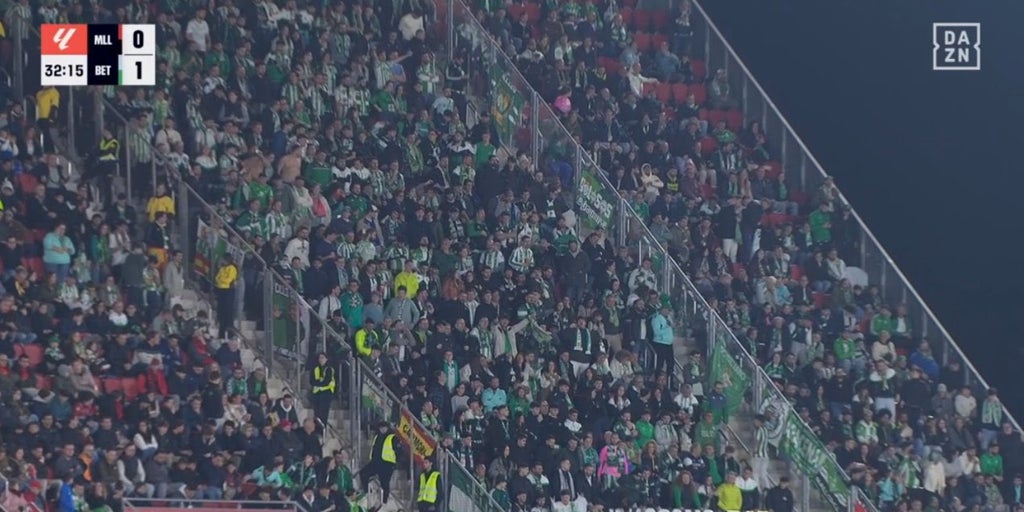 beticos-mallorca-fiesta-U87654110040QWx-1024x512@diario_abc.jpg - ReporterUrban