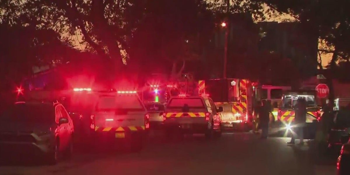 cbsmiami-north-miami-fire-1.jpg - ReporterUrban