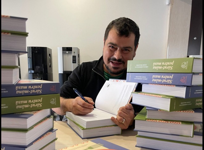 cosmin-dragomir-autor-carti-scriitor.jpg - ReporterUrban